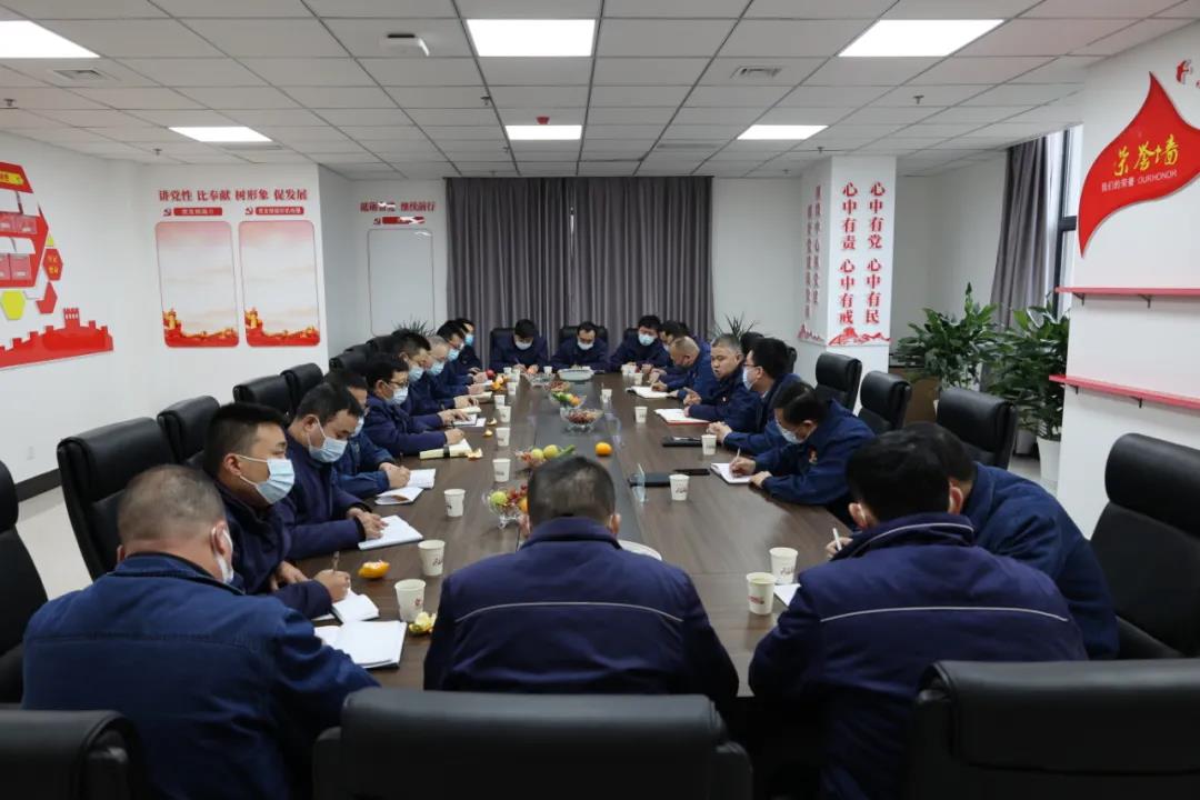 公司召開煉鐵學(xué)會(huì)專業(yè)技術(shù)人員座談會(huì) 公司召開煉鐵學(xué)會(huì)專業(yè)技術(shù)人員座談會(huì)