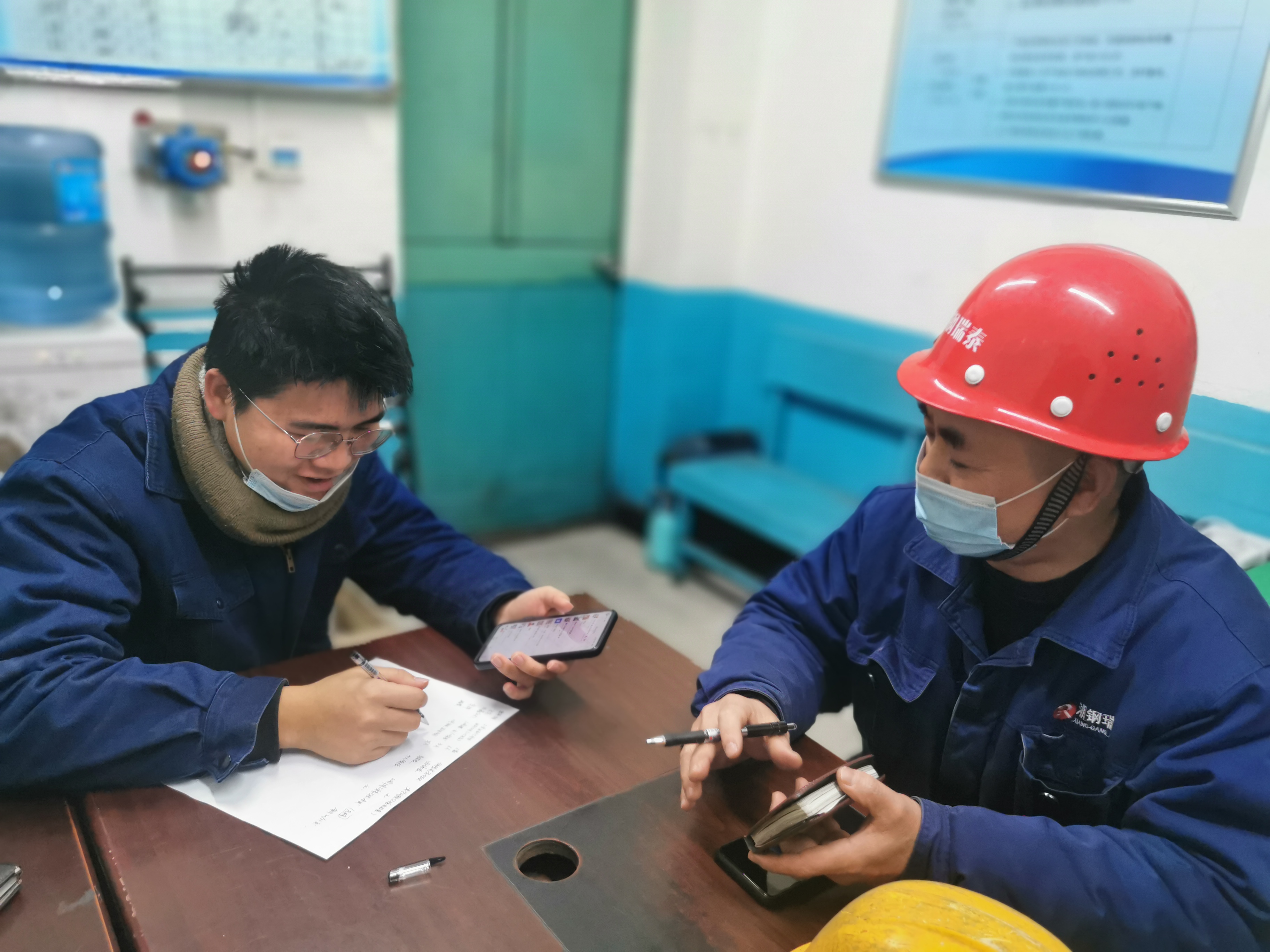 每班都在“考試”？煉鋼廠：沒錯(cuò)！