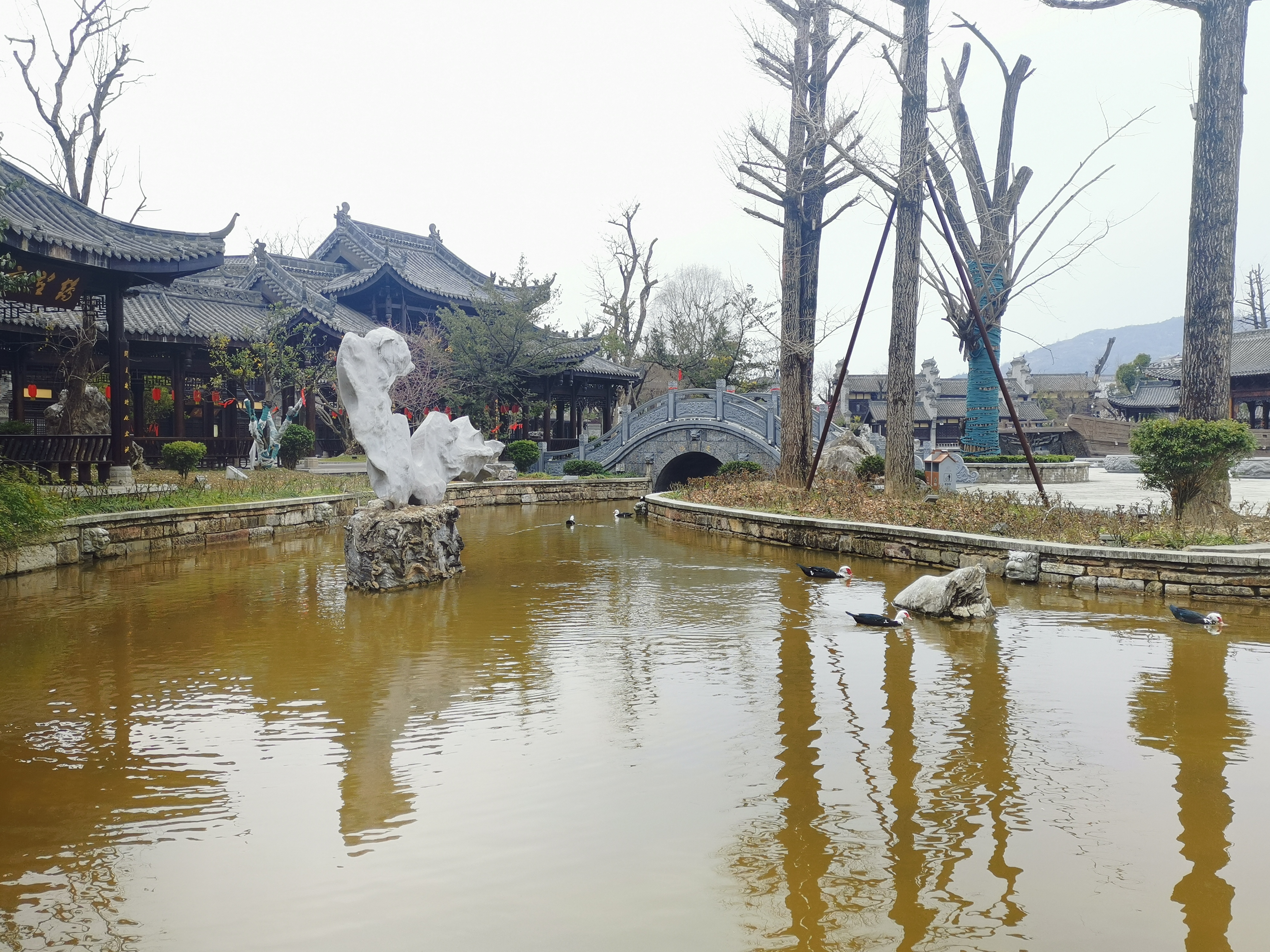 陽(yáng)春三月