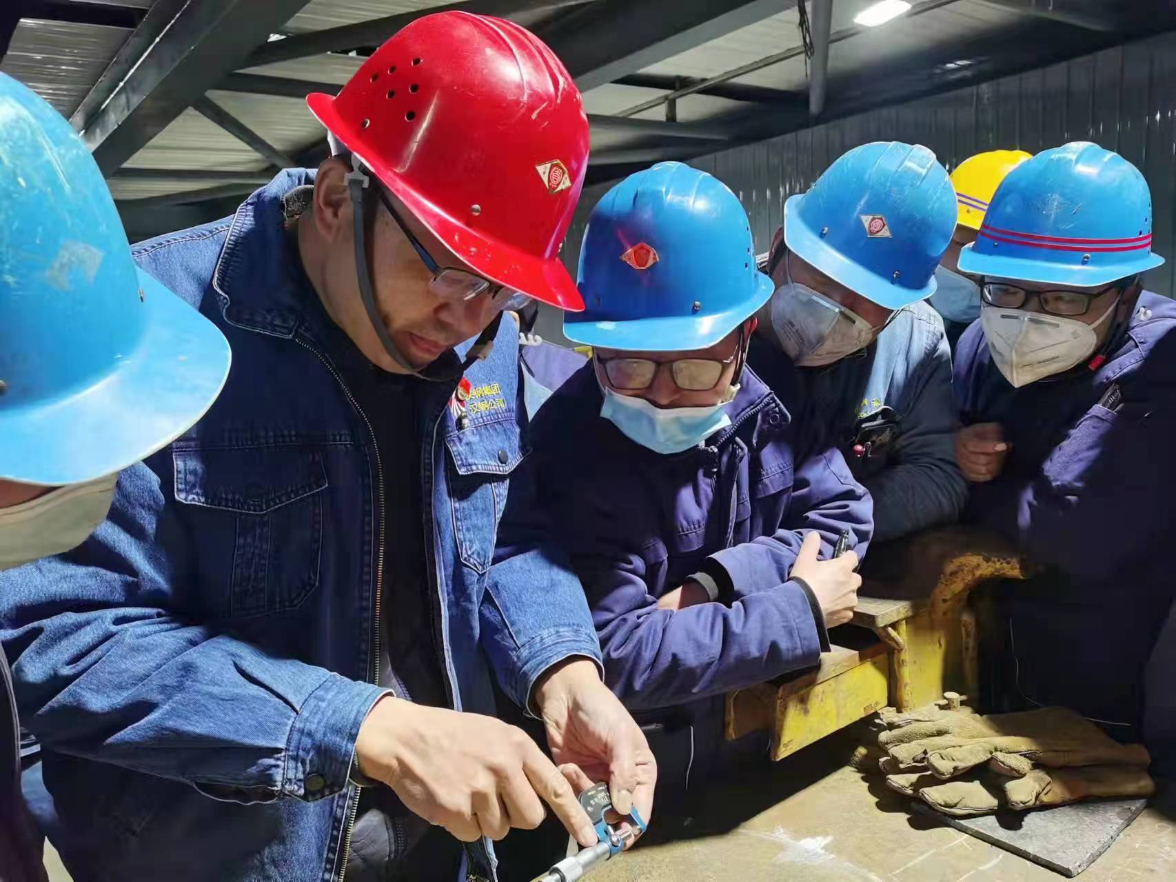 “不起調(diào)子、不喊口號(hào)”燒結(jié)廠穩(wěn)中有“新”  推進(jìn)安全環(huán)保培訓(xùn)