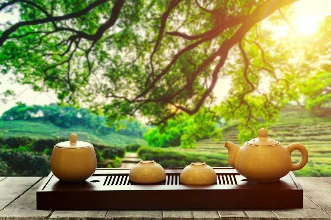 人間四月，一盞茶茗浸春光