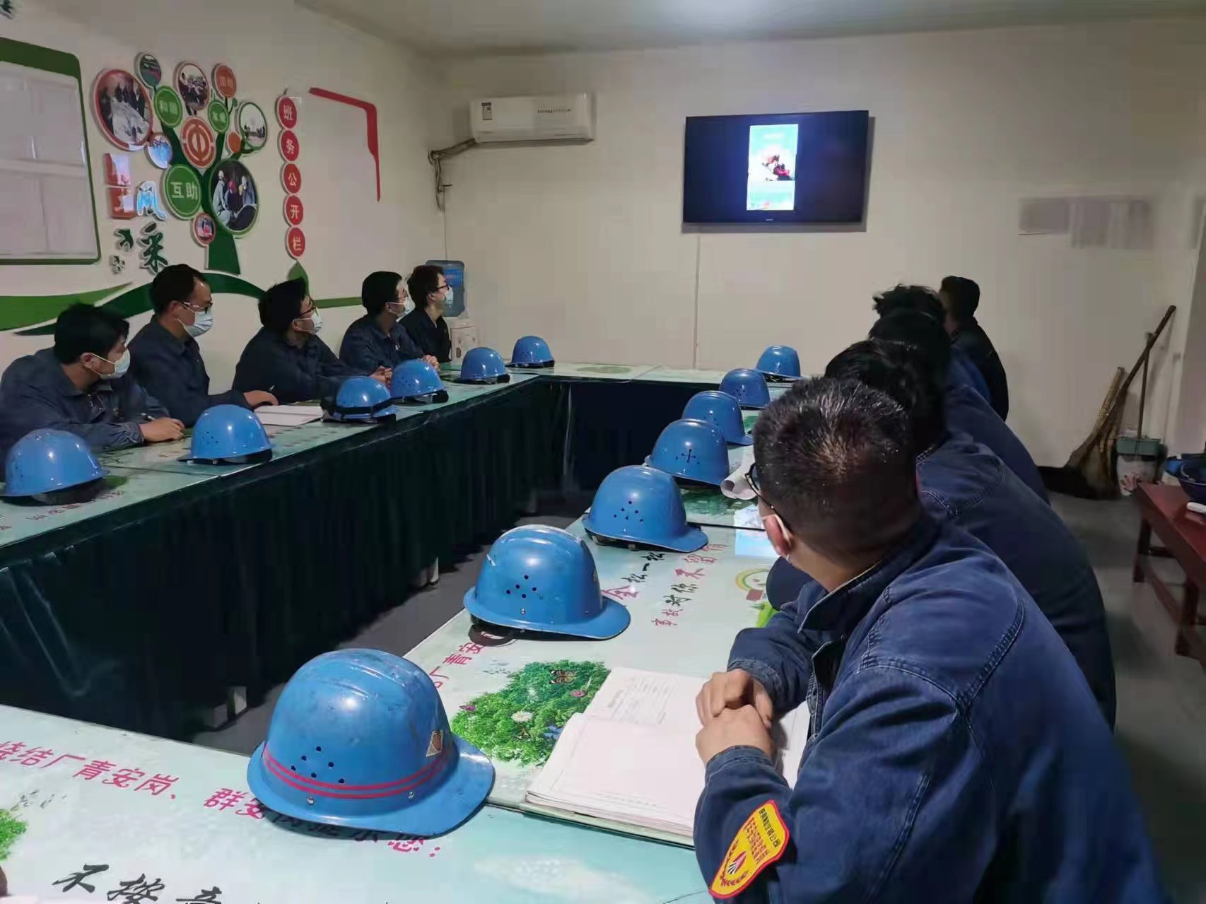 趁年輕，“青”盡全力