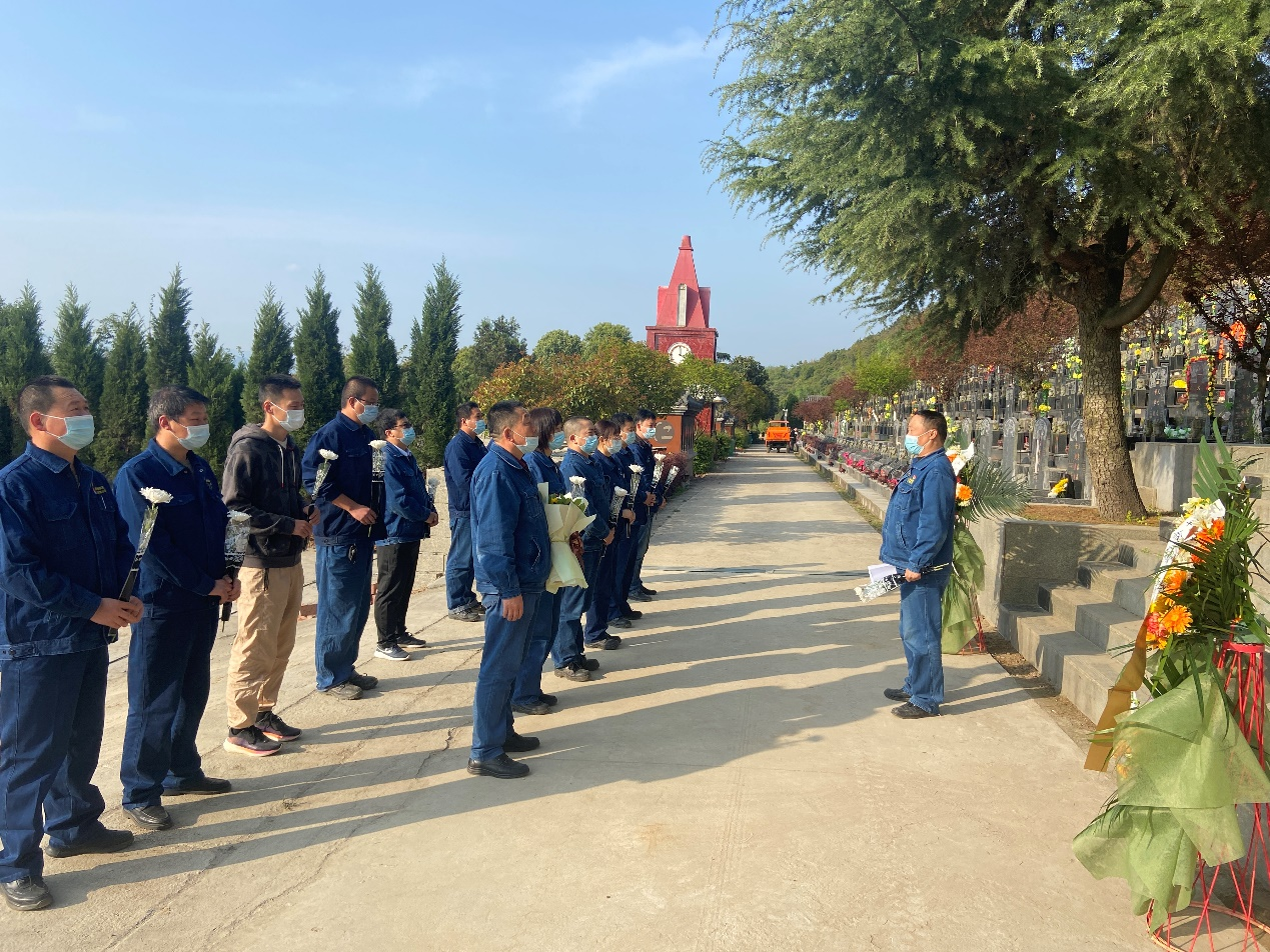 黨建帶團建  煥發(fā)“青春范兒”