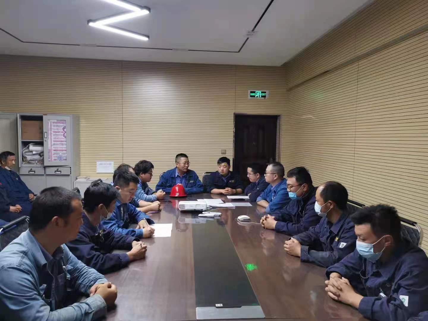 咬定改革不放松，“破壁壘““換新顏”