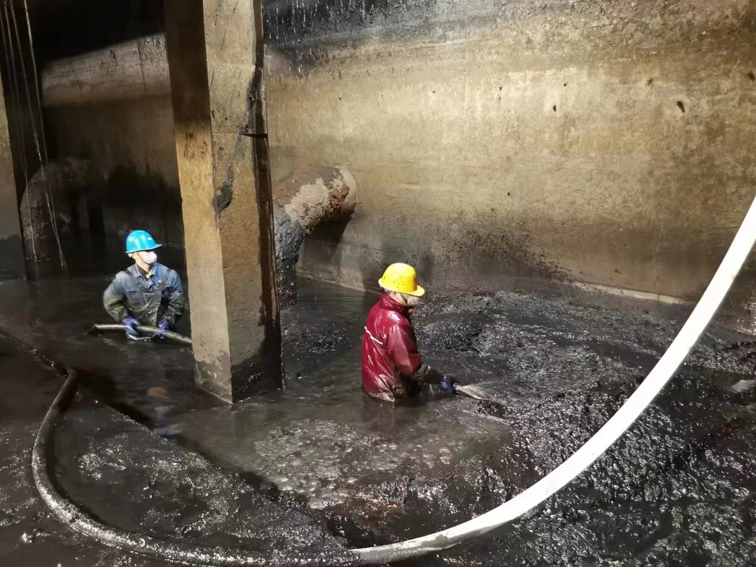 金戈鐵馬獻青春，忠誠敬業(yè)鑄鋼魂