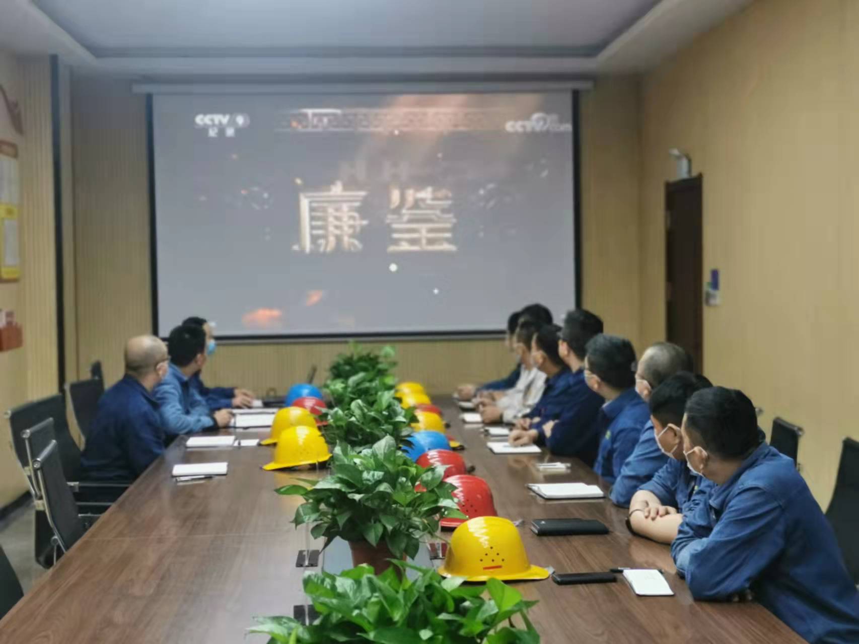 鐵面無私治歪風 廉潔從業(yè)守底線