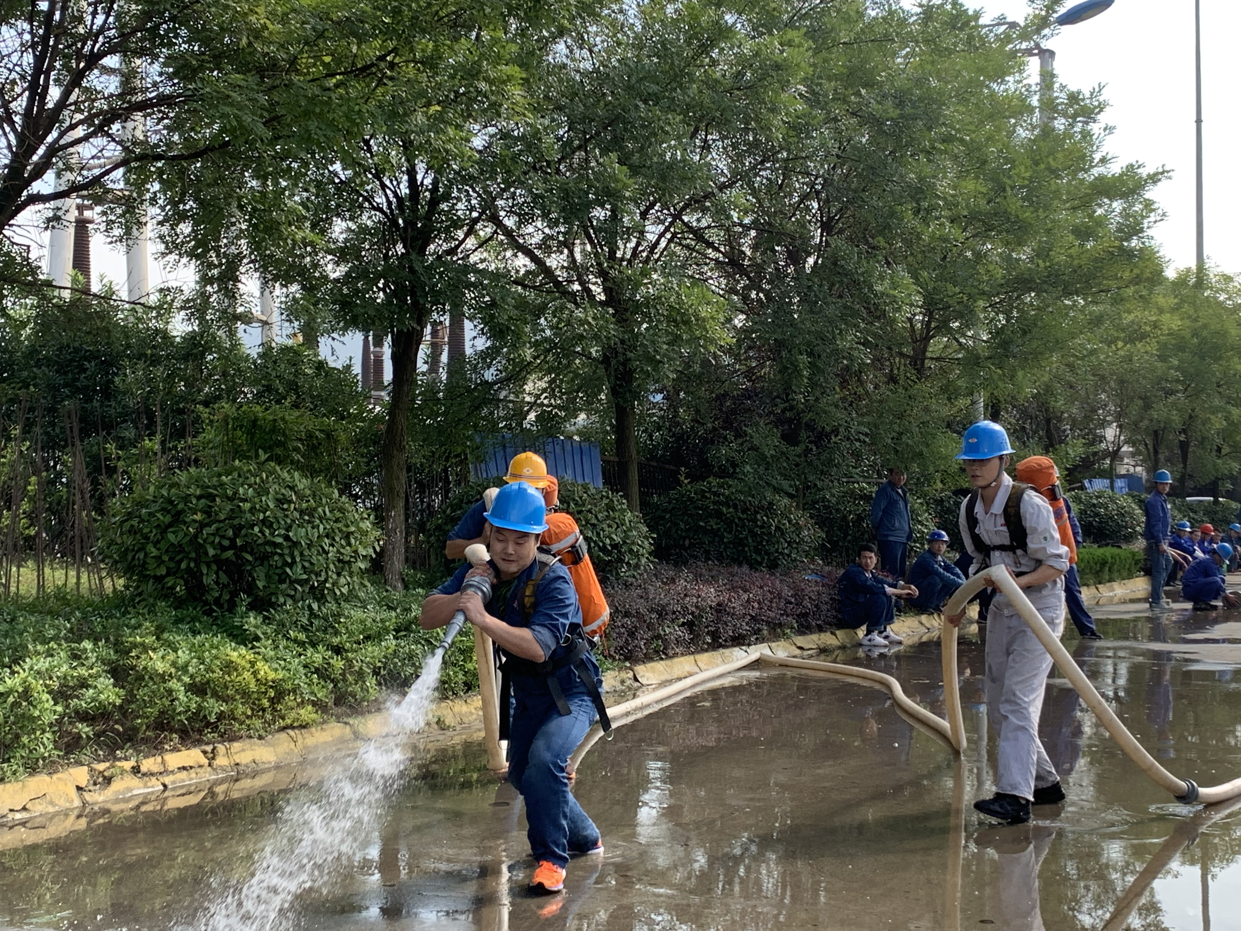 淬精兵，練技能！訓練場上揮汗如雨——公司第九屆消防救援、醫(yī)療急救技術暨第一屆綜合應急救援技術競賽備賽小記