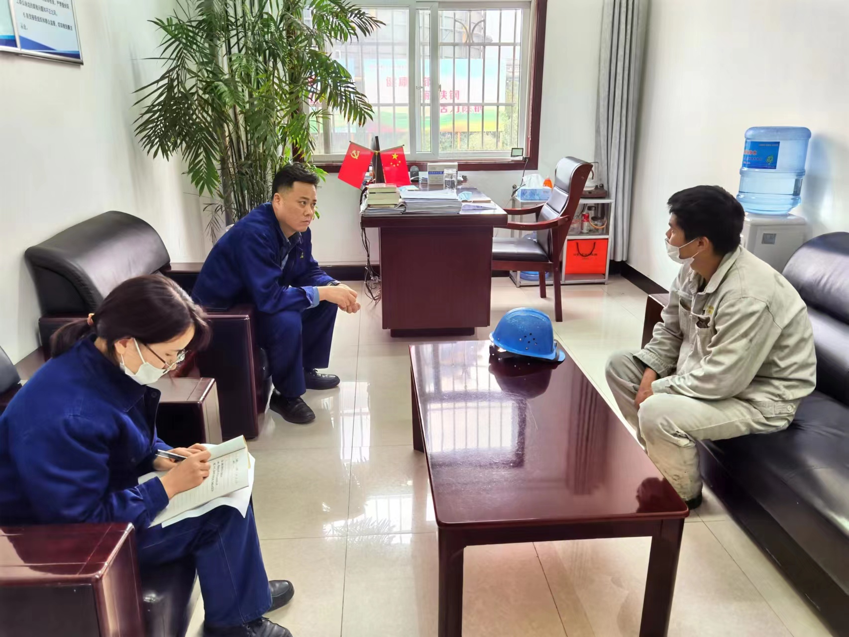聽煉鋼聲音 感受煉鋼力量
