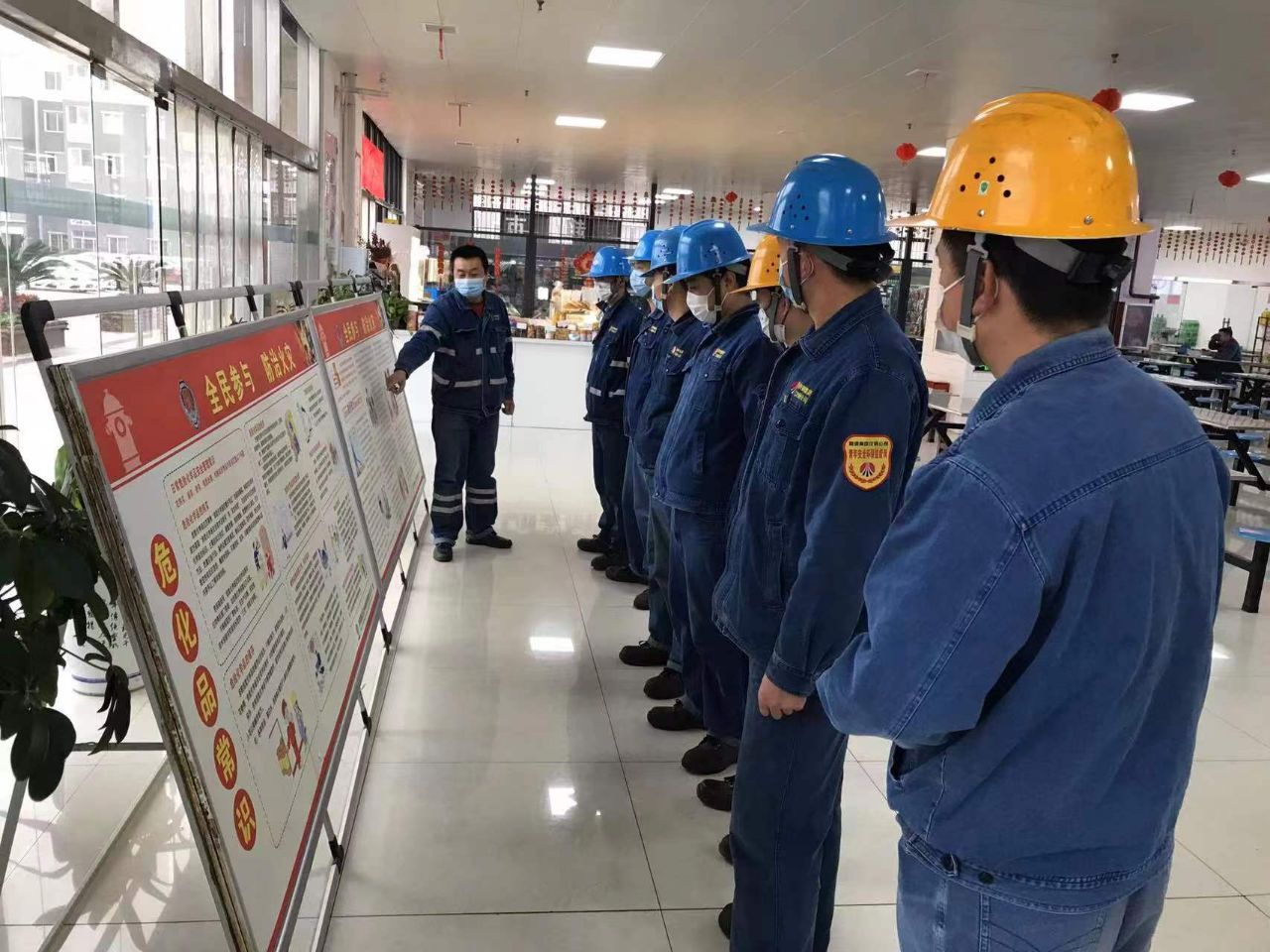 聚焦“黨建＋”，抓實特色化黨支部創(chuàng)建
