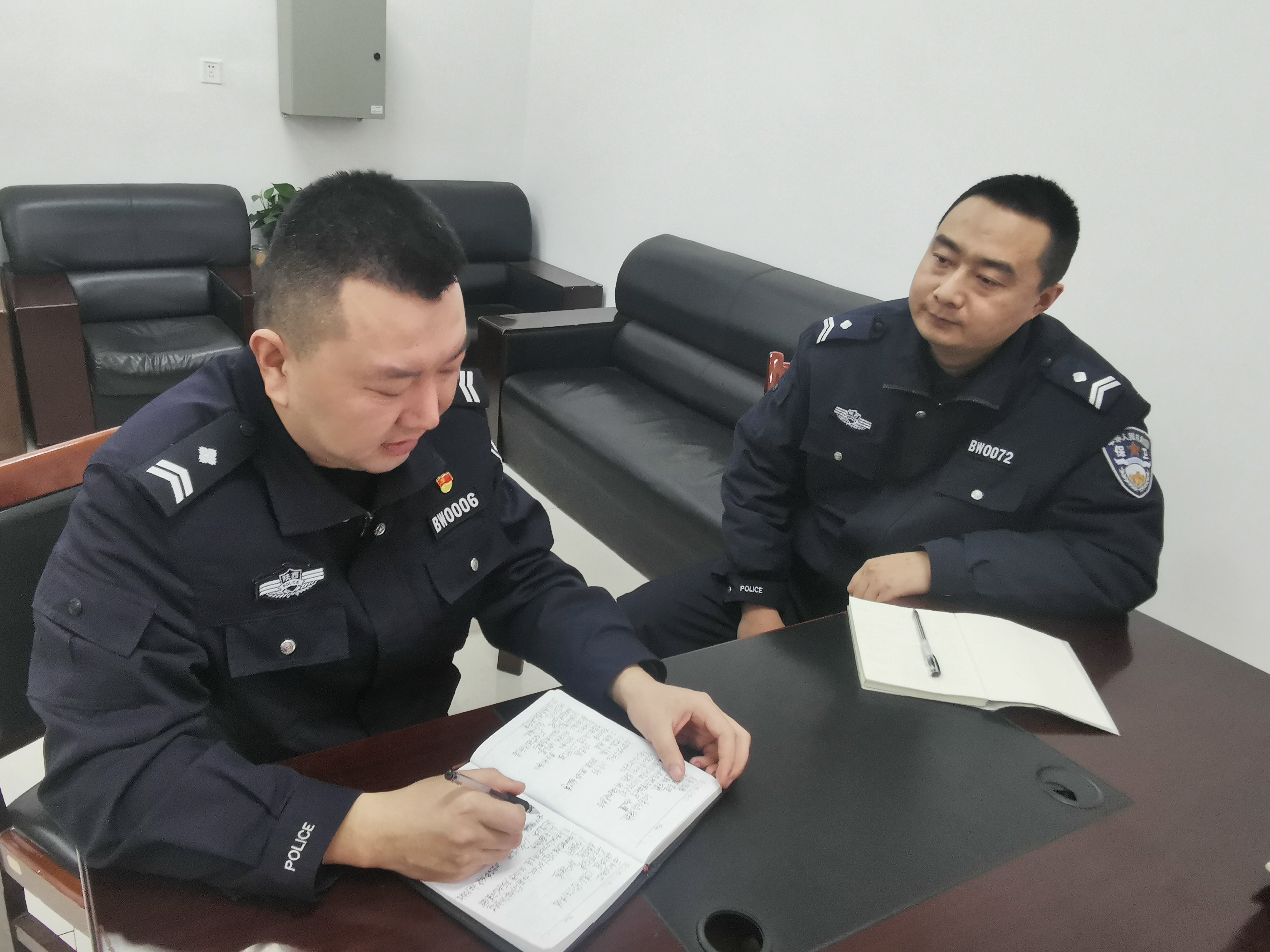 “廉風(fēng)徐徐”亮三招，守牢廉潔安全線