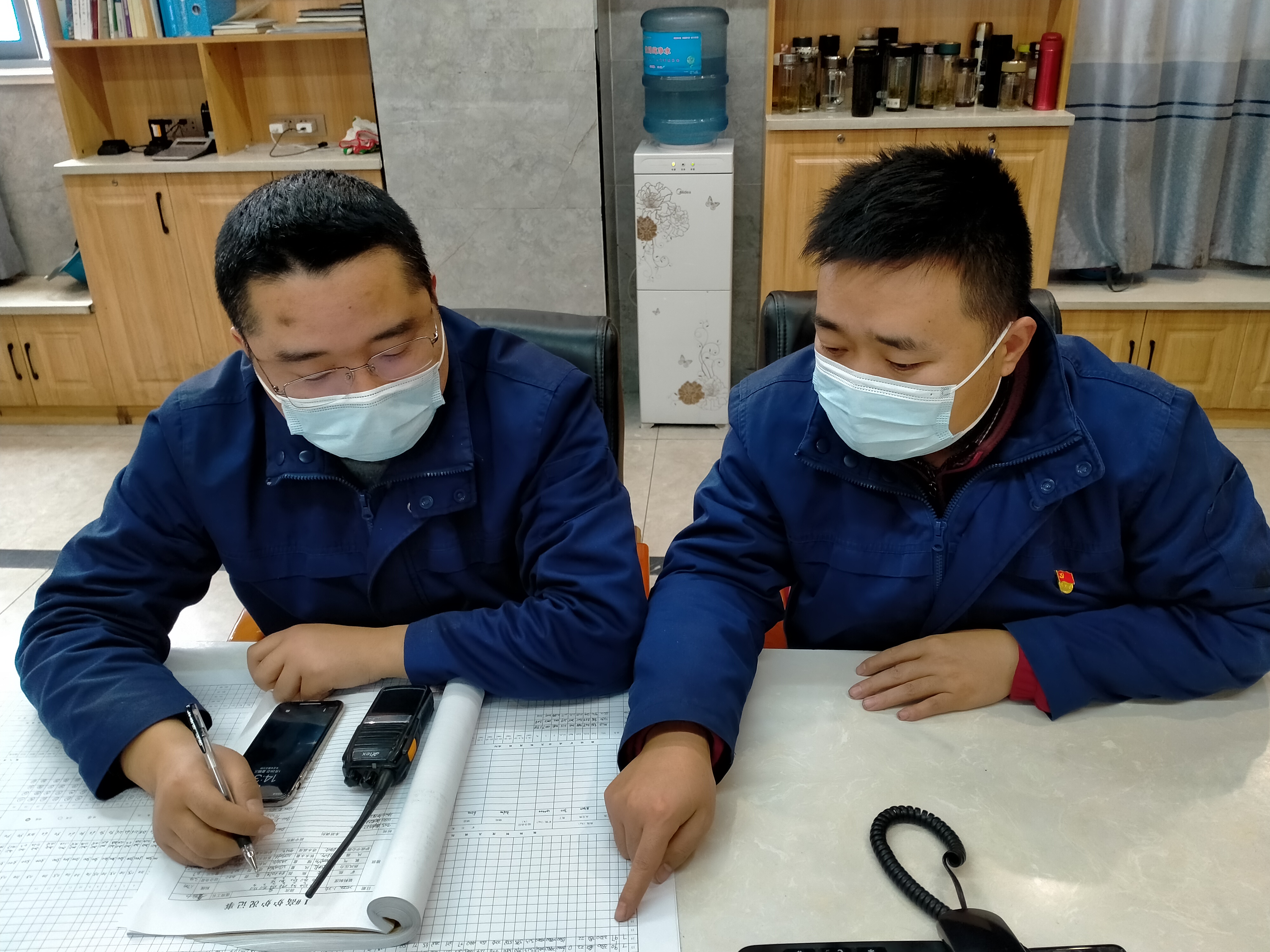 以實干為筆，將最美的詩篇寫給高爐