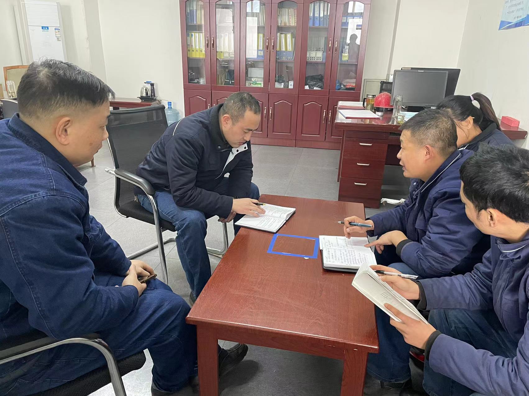 推動黨建與業(yè)務(wù)深度融合，實現(xiàn)“1＋1＞2”