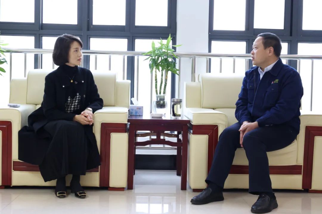 漢中市產(chǎn)業(yè)發(fā)展投資有限公司董事長、總經(jīng)理李玉梅一行到公司調(diào)研座談