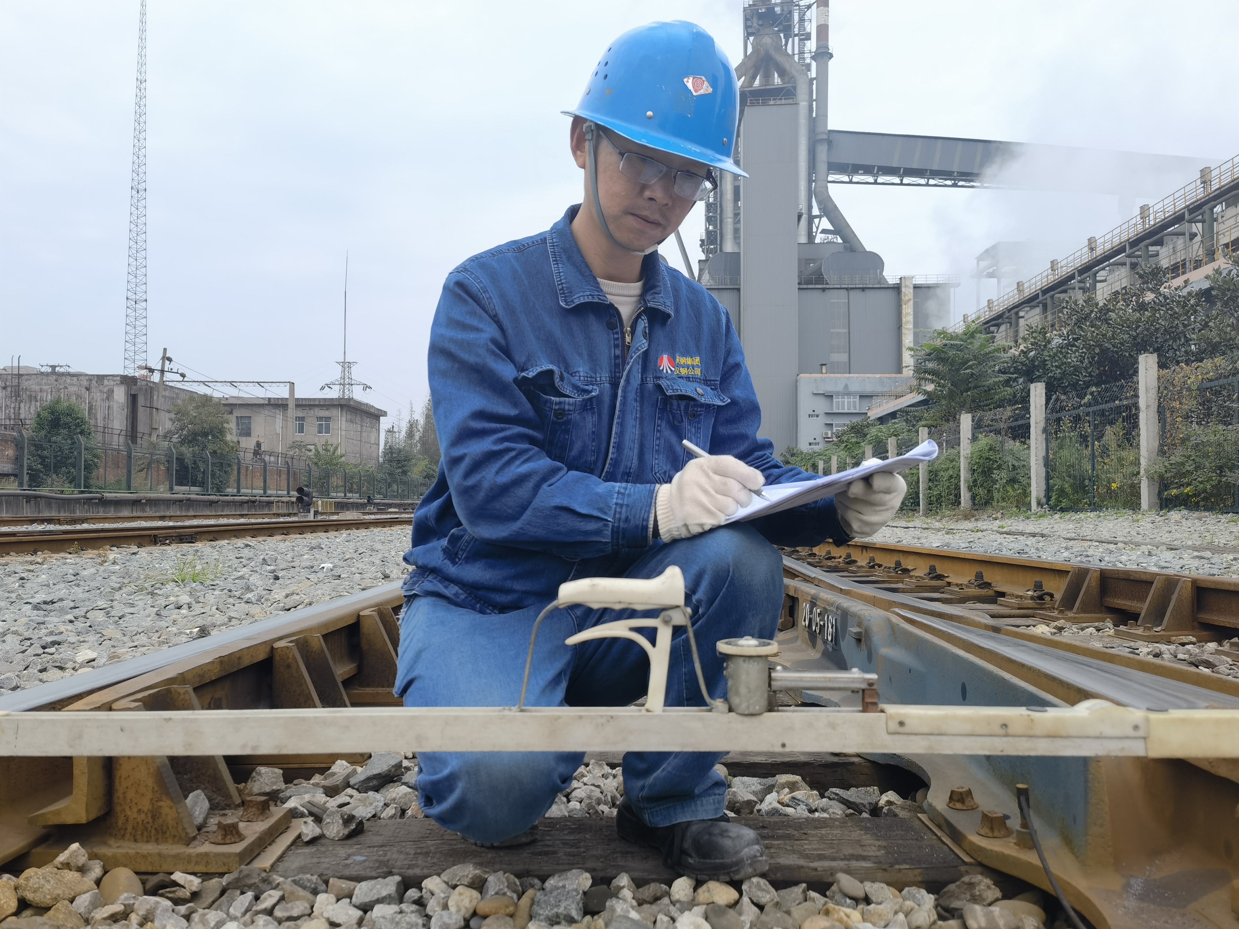 這個(gè)五一，鋼鐵人奮斗不止