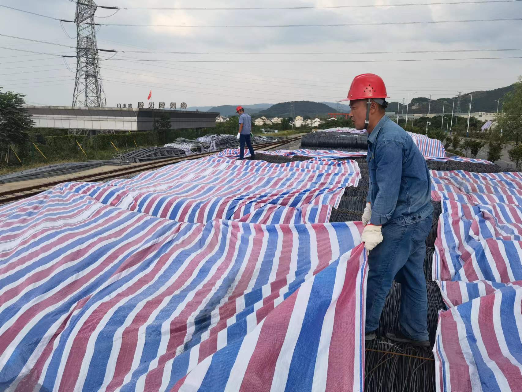 物流中心：關注細節(jié) “贏”質量   夯實“禹龍”品牌根基