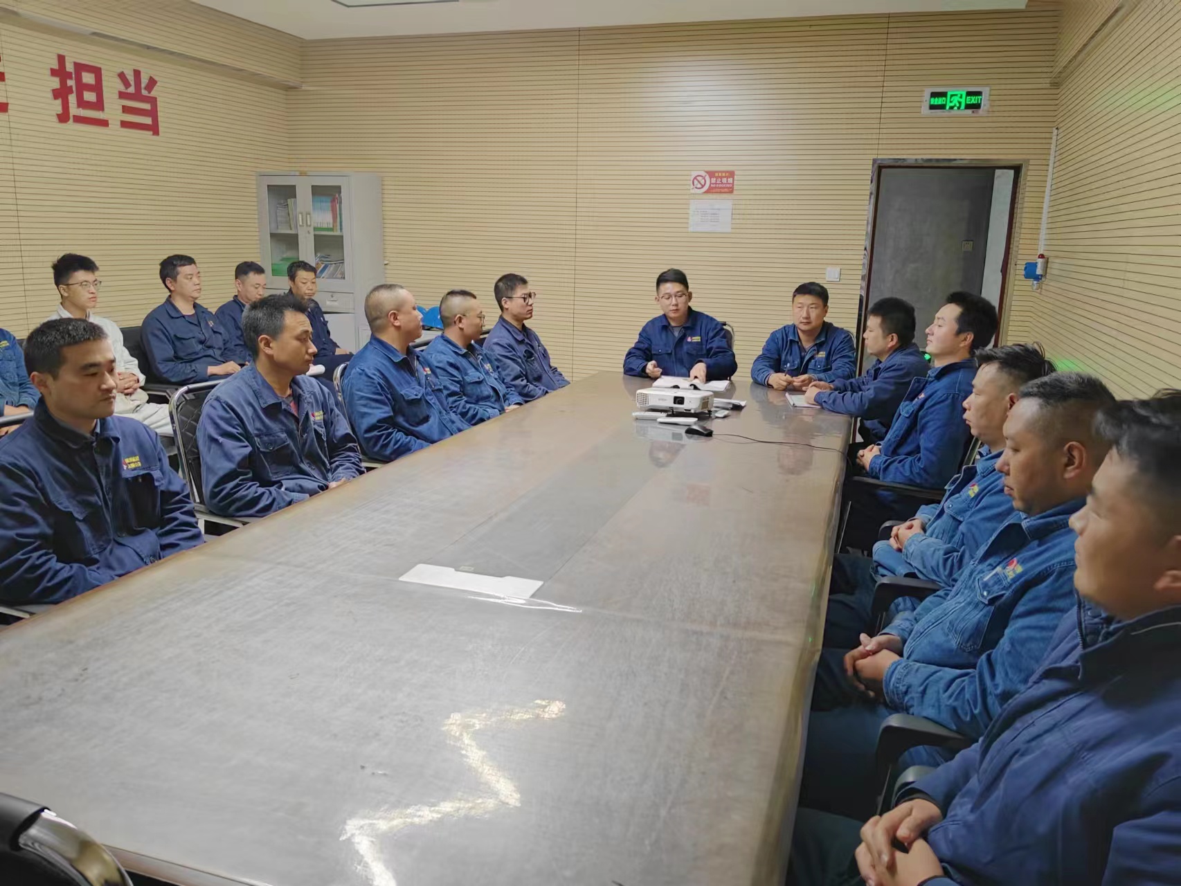 繃緊“安全弦”，守住“安全線”！
