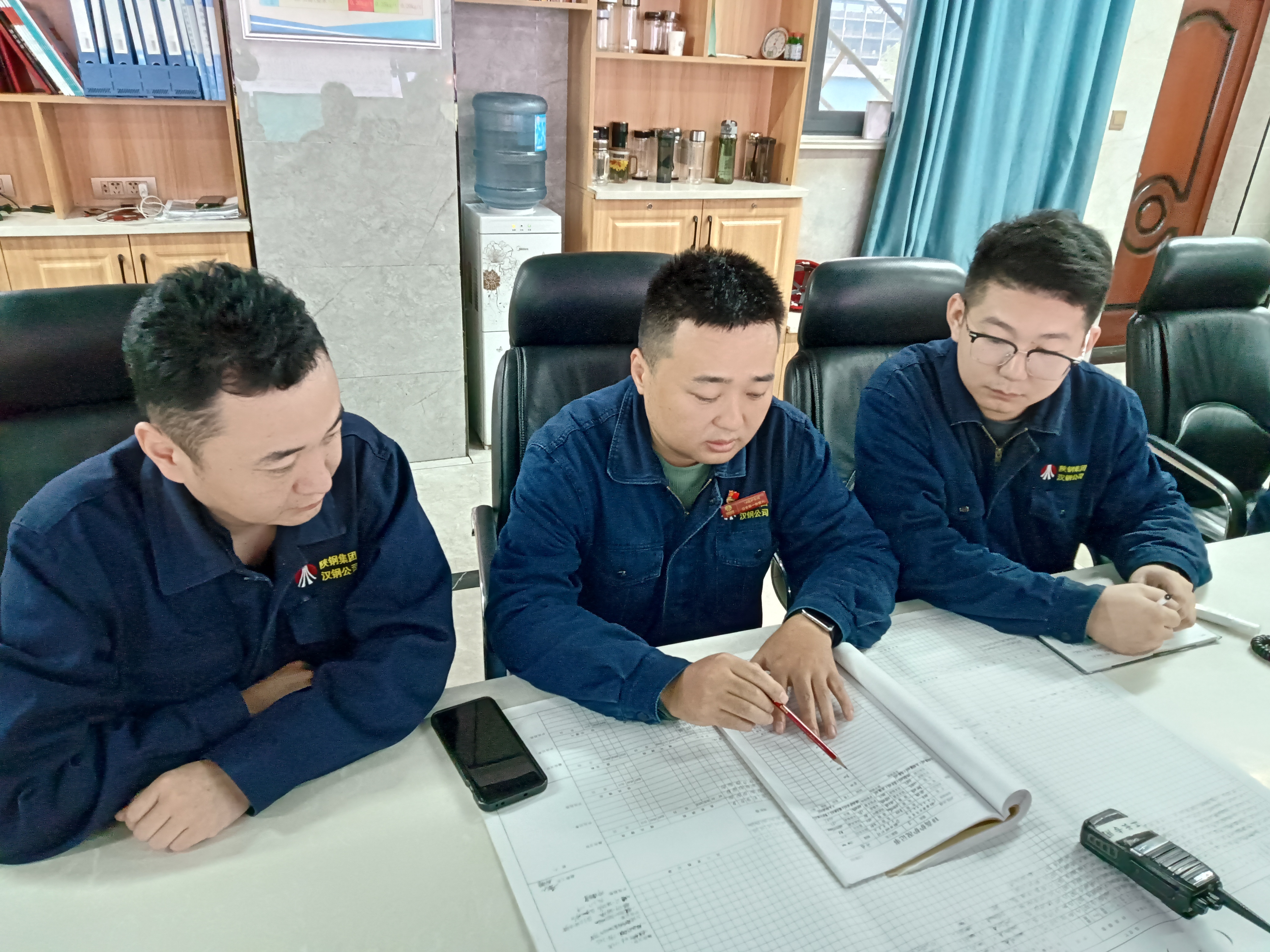 榜怎么揭？帥怎么掛？你想要的答案全在他的身上