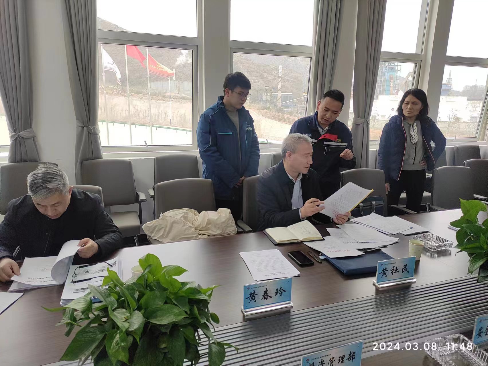 陜煤集團開展?jié)h鋼公司白云巖、石灰?guī)r礦山開發(fā)（一期）節(jié)后復工及“兩會”期間安全專項檢查