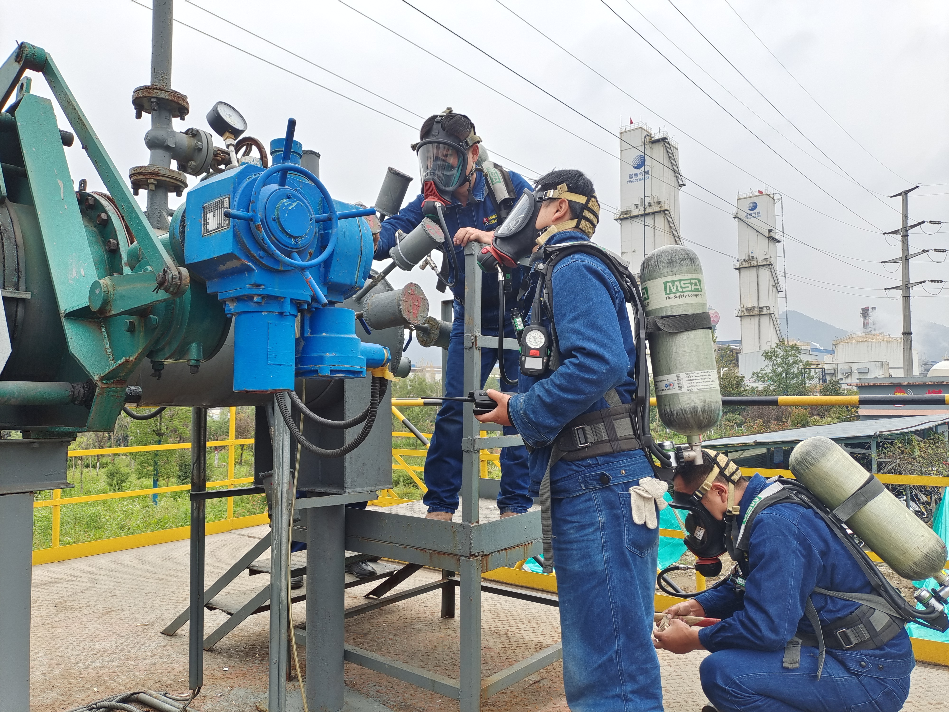 “鋪路搭橋”助力職工成長(zhǎng)成才 “鋪路搭橋”助力職工成長(zhǎng)成才