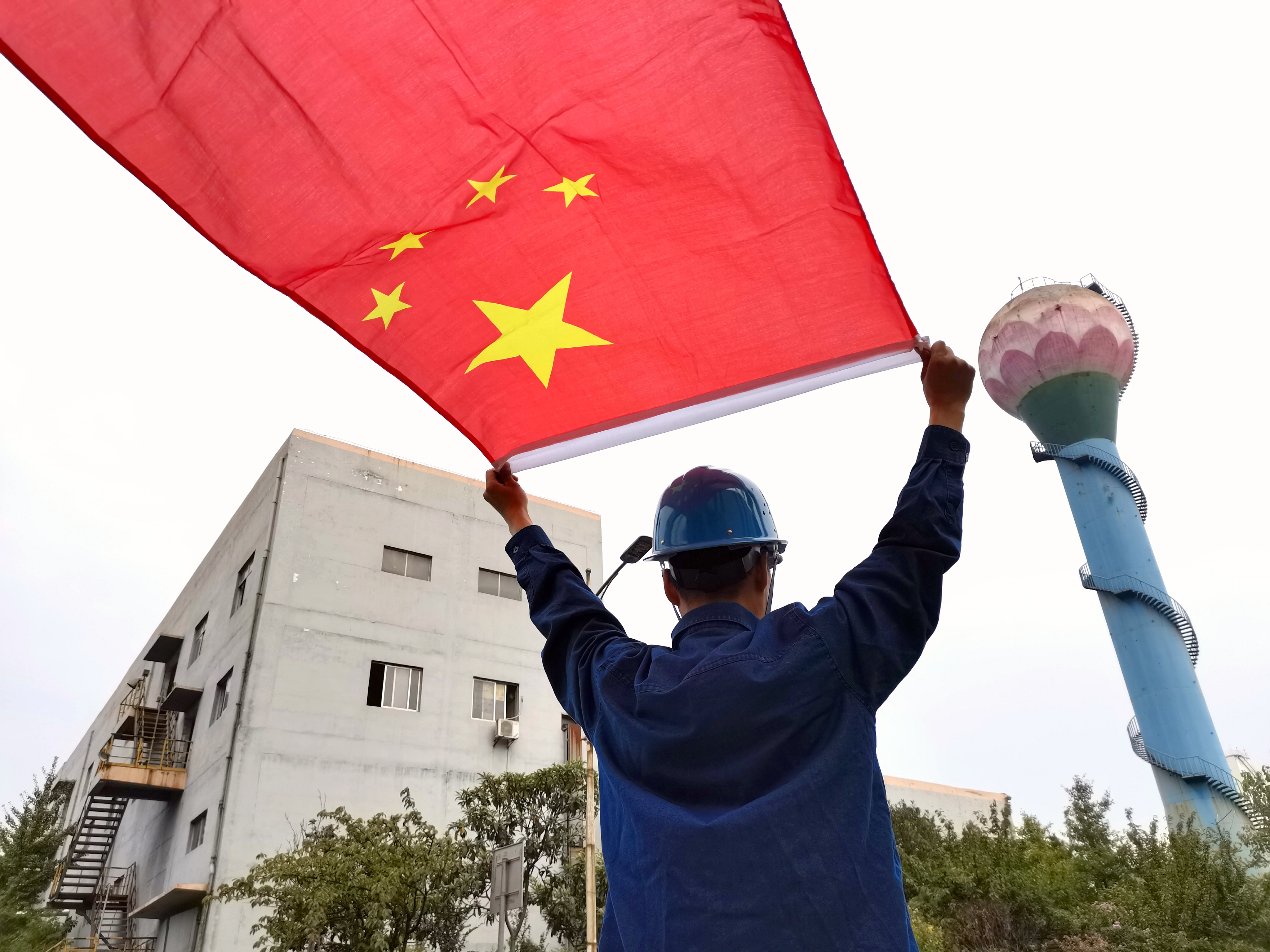 今天是你的生日，我親愛(ài)的祖國(guó)
