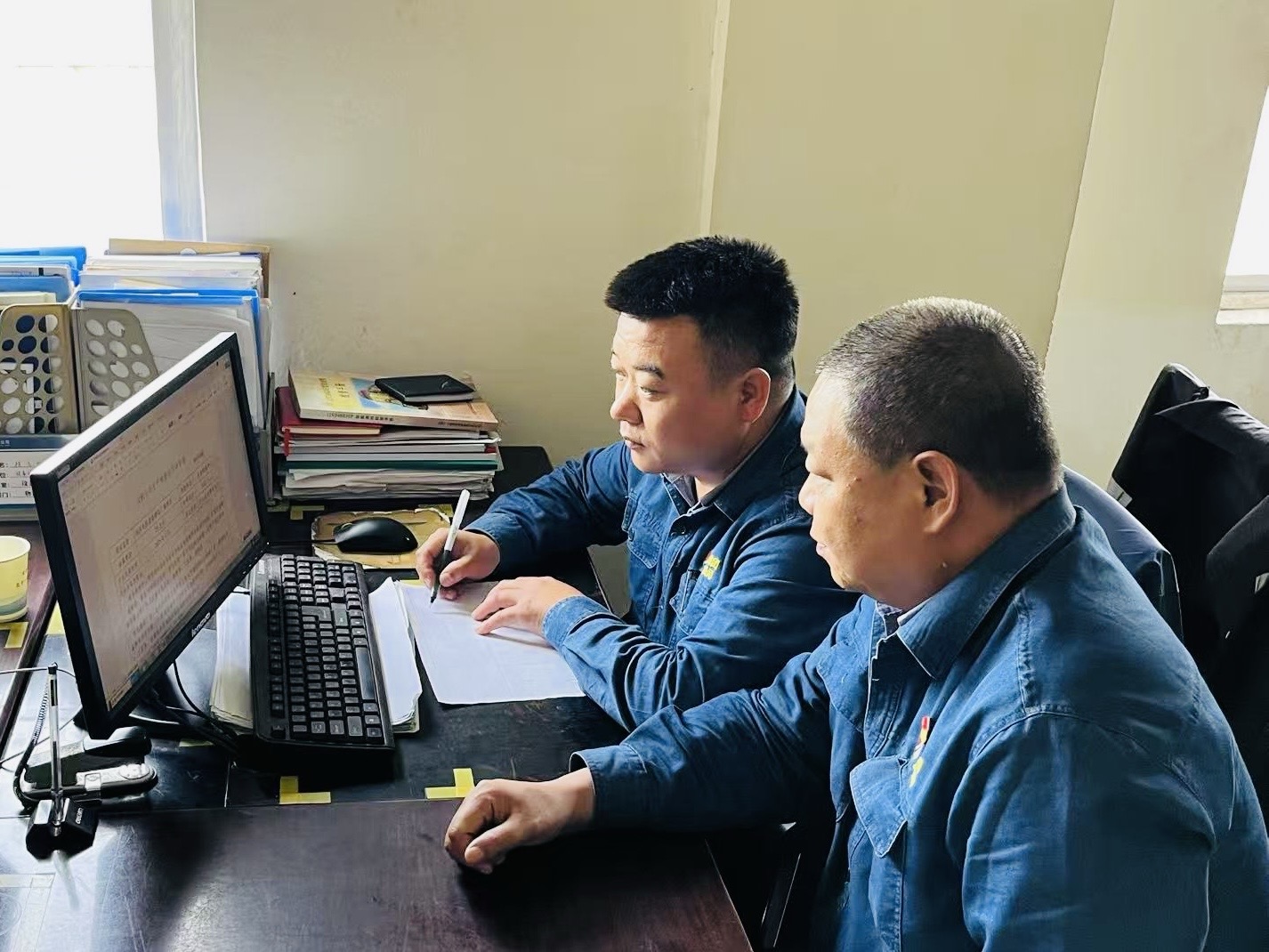 逐夢(mèng)三十載，實(shí)干鑄就勞模章——記陜鋼集團(tuán)2023-2024年度勞動(dòng)模范段玉宏