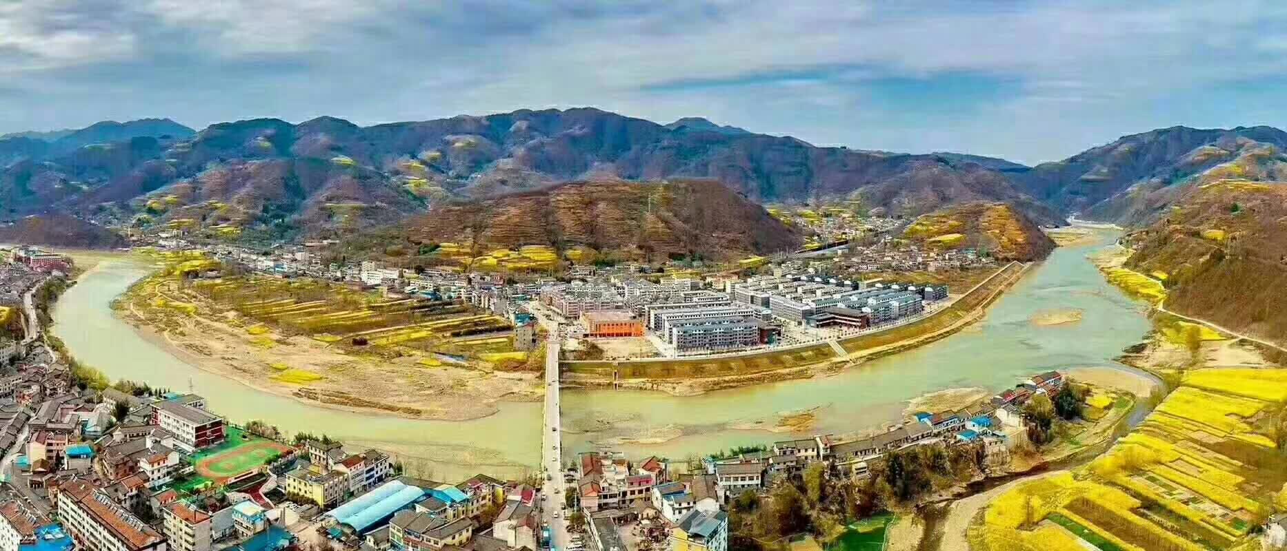 【鋼城文苑】綠皮火車情結