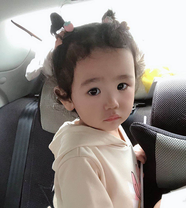 【鋼城文苑】女兒，你慢點(diǎn)長大