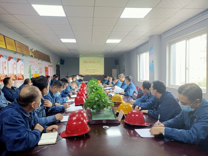 推進(jìn)安全管理工作，軋鋼廠強(qiáng)勢來襲