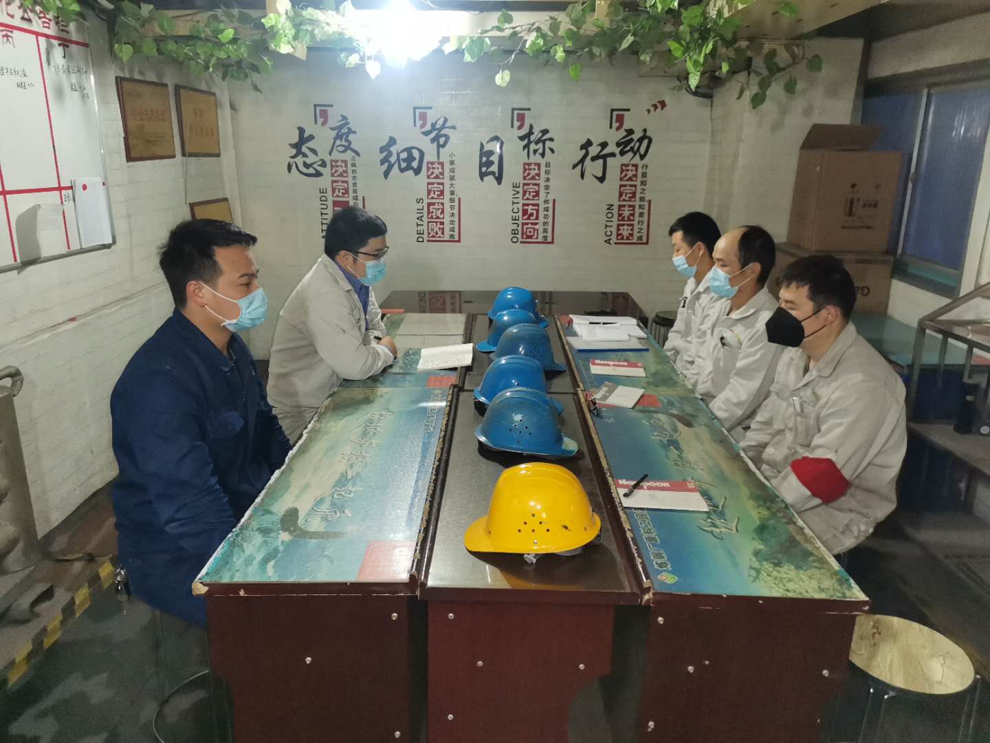 看我們?nèi)绾巍按蜈A安全保衛(wèi)戰(zhàn)！”