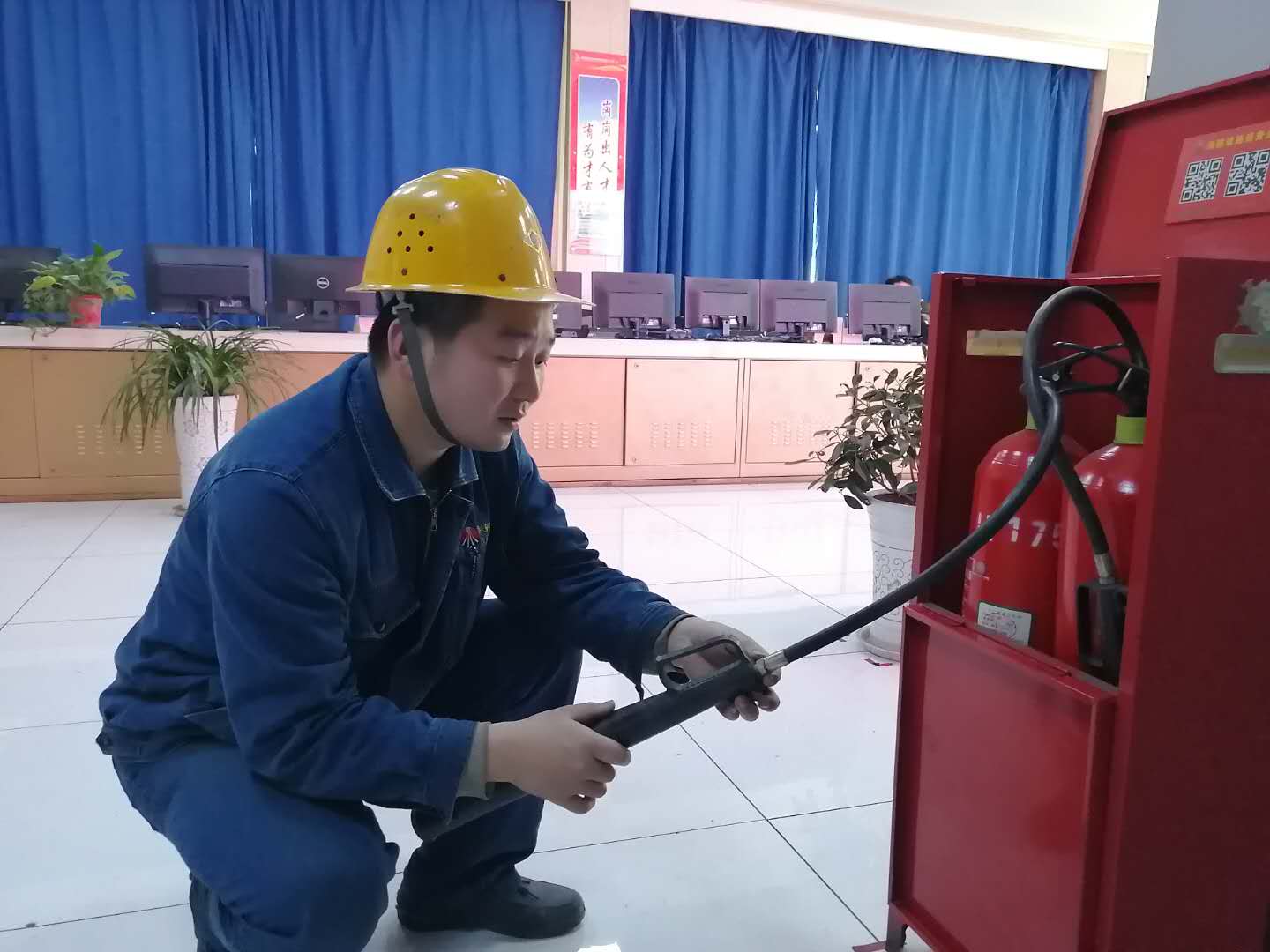 決戰(zhàn)四季度，安全生產(chǎn)“拍一拍”